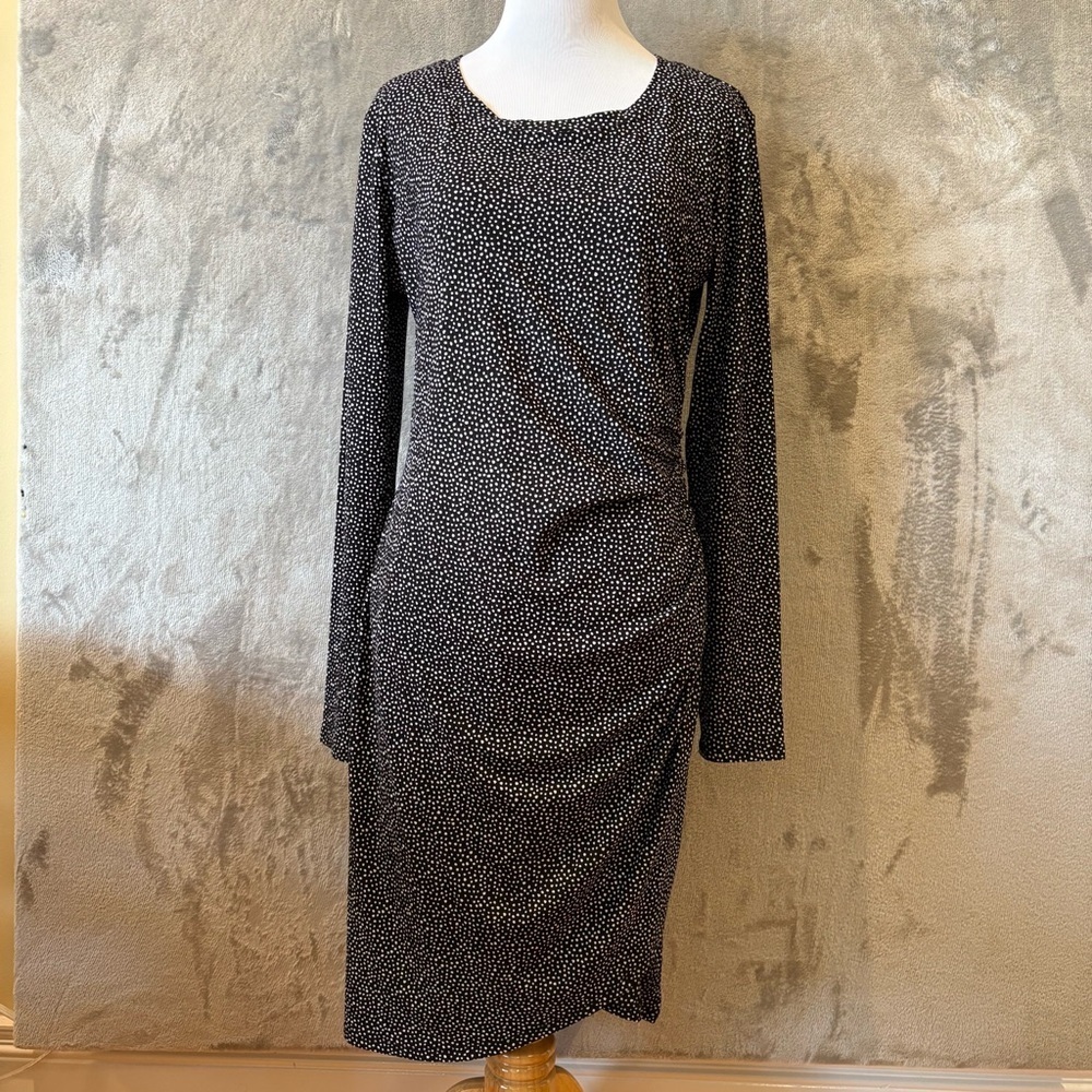 Minimalist Monochrome Ruched Ribbed Stretch Dress Sz M